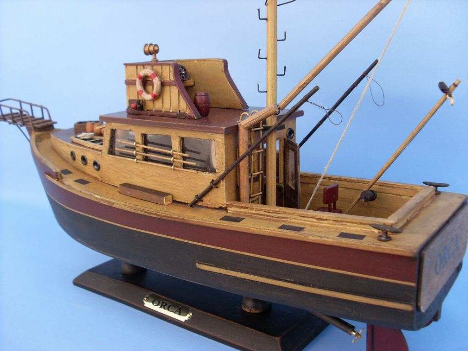 Wooden Jaws - Orca Model Boat 20"