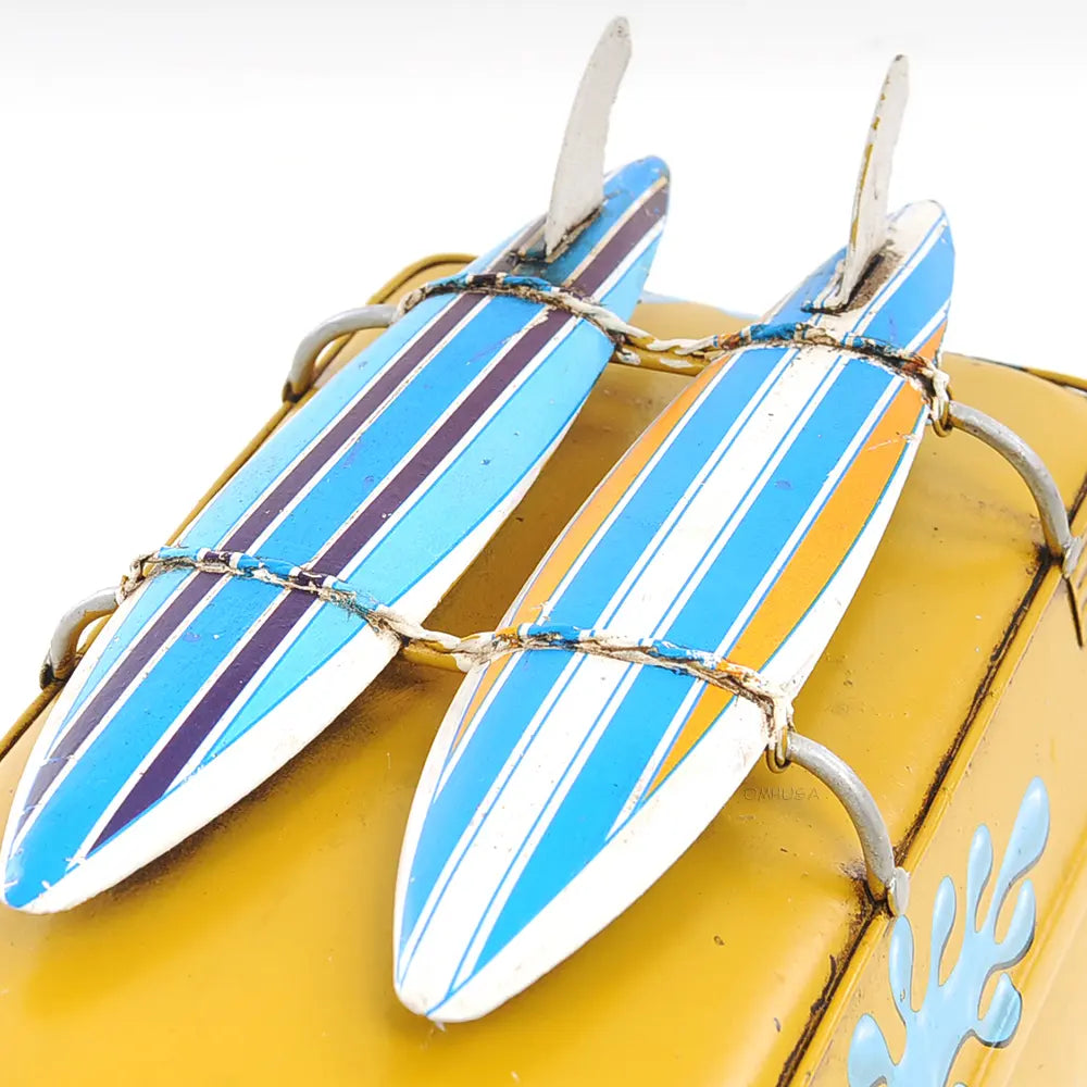 1967 Volkswagen Deluxe Bus 1:18 Model