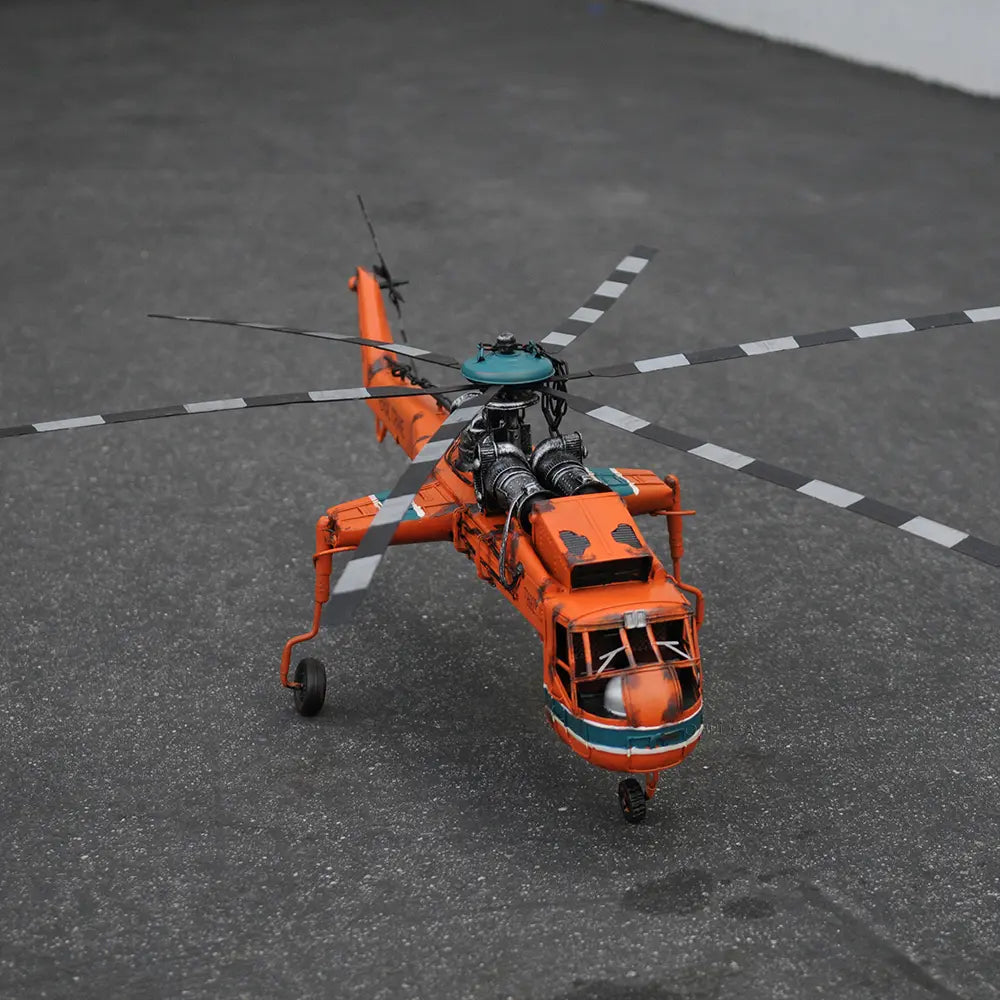Model Aerial Crane Lifting Helicopter 1:21