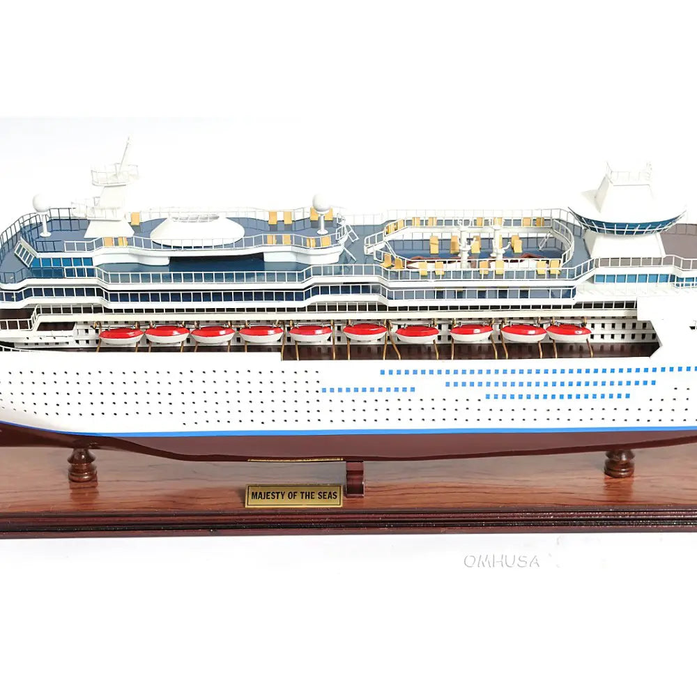 Royal Caribbean Majesty of the Seas Sovereign-Class Cruise Ship Model