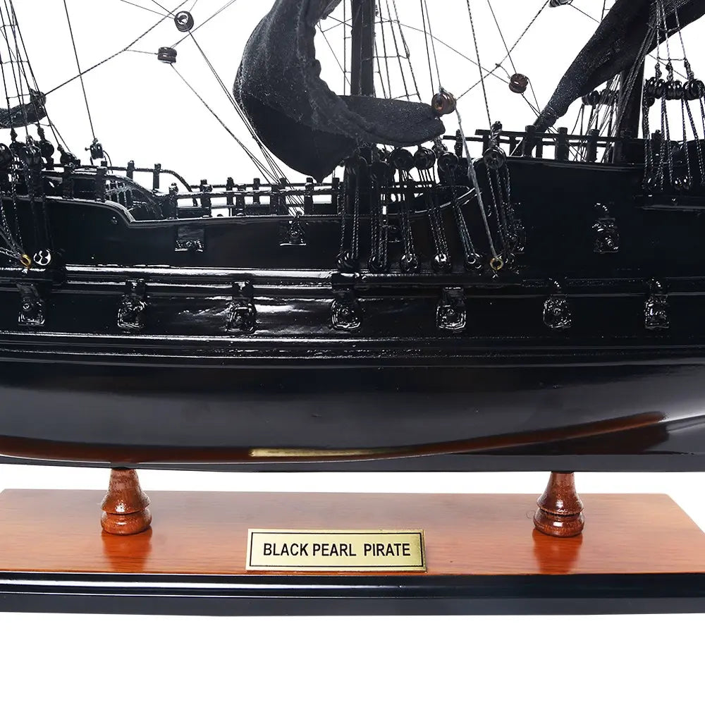 Pirate of the Caribbean Black Pearl Pirate Ship Model