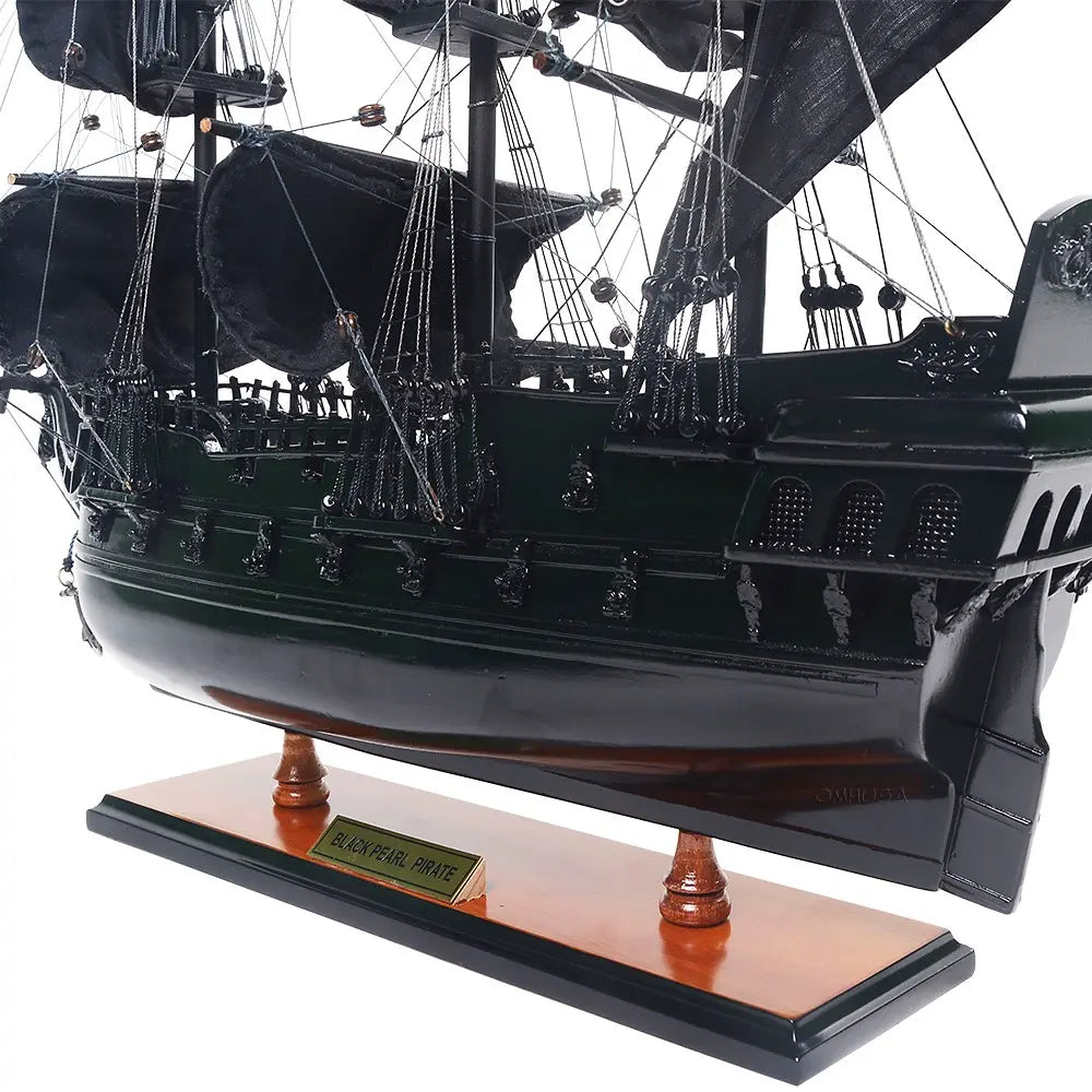Pirate of the Caribbean Black Pearl Pirate Ship Model