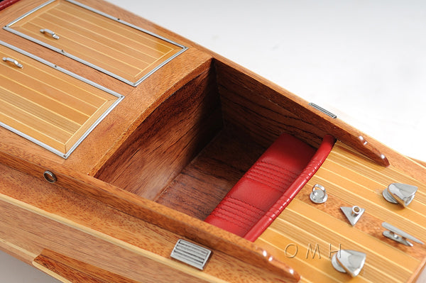 Chris Craft Runabout-B033
