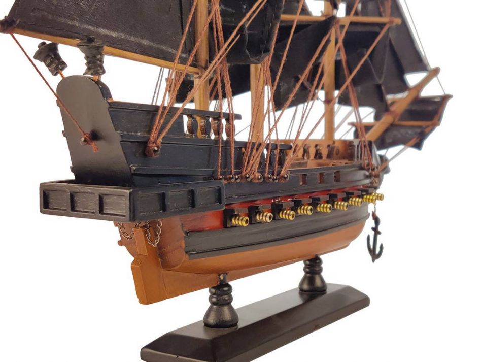 Wooden Blackbeard's Queen Anne's Revenge Black Sails Limited Model Pirate Ship 15"