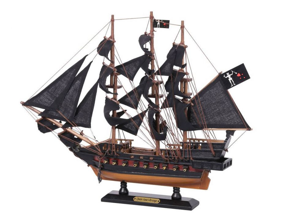 Wooden Blackbeard's Queen Anne's Revenge Black Sails Limited Model Pirate Ship 15"