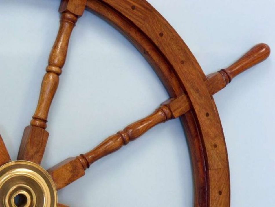 Deluxe Class Wood and Brass Decorative Ship Wheel 48"