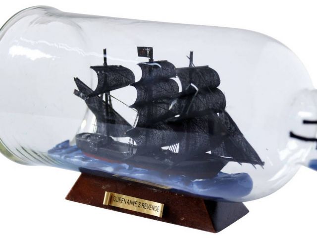 Blackbeard's Queen Anne's Revenge Model Ship in a Glass Bottle 11"