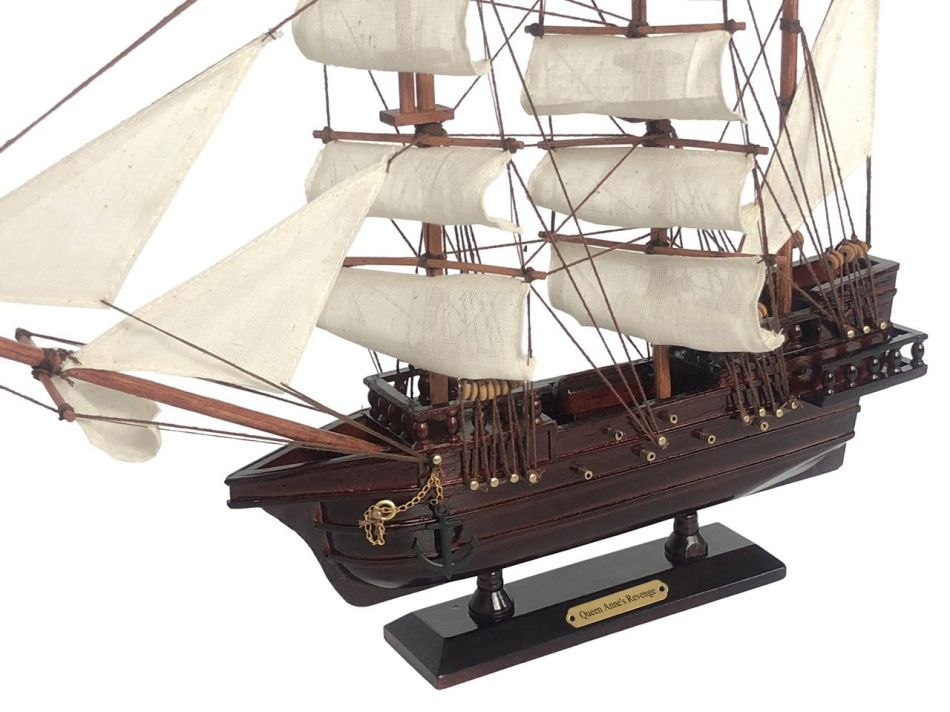 Wooden Blackbeard's Queen Anne's Revenge White Sails Pirate Ship Model 20"