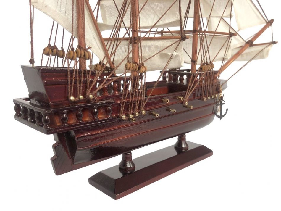 Wooden Blackbeard's Queen Anne's Revenge White Sails Pirate Ship Model 20"