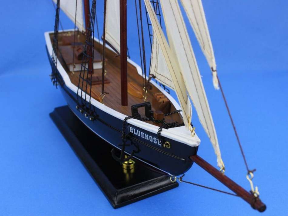 Wooden Bluenose Model Sailboat Decoration 24"
