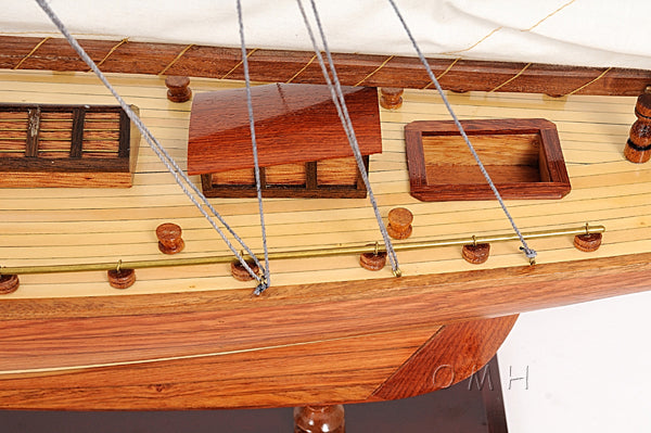 Shamrock Model Sailing Yacht