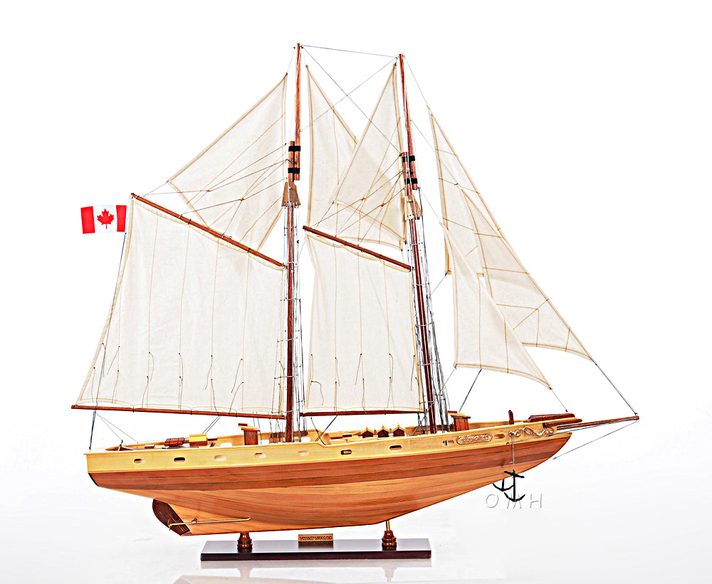 Bluenose II Model Sailing Yacht