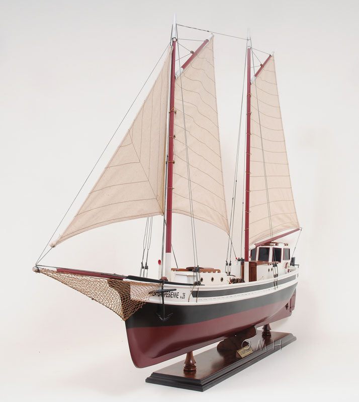 La Gaspesienne Model Sailing Vessel