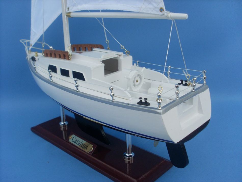 Wooden Catalina Yacht Model 24"
