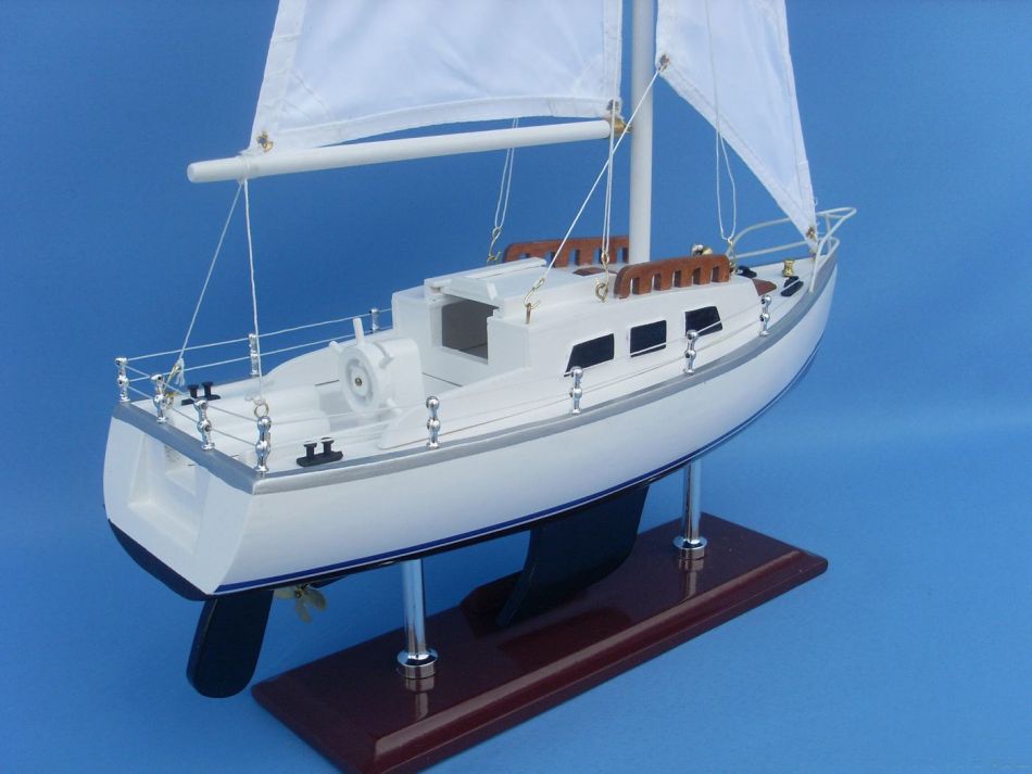Wooden Catalina Yacht Model 24"