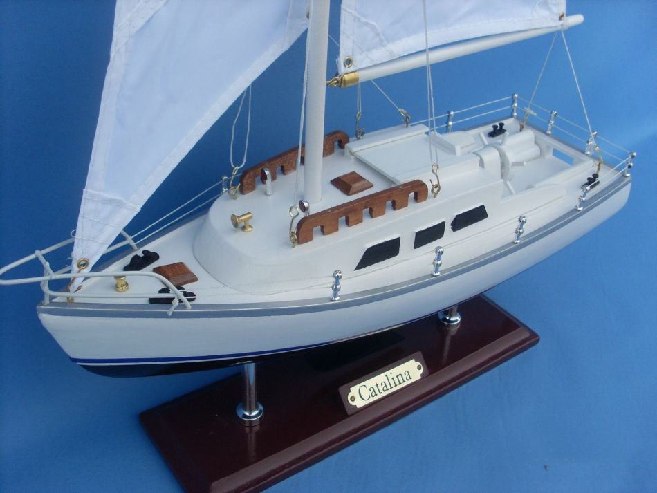 Wooden Catalina Yacht Model 24"