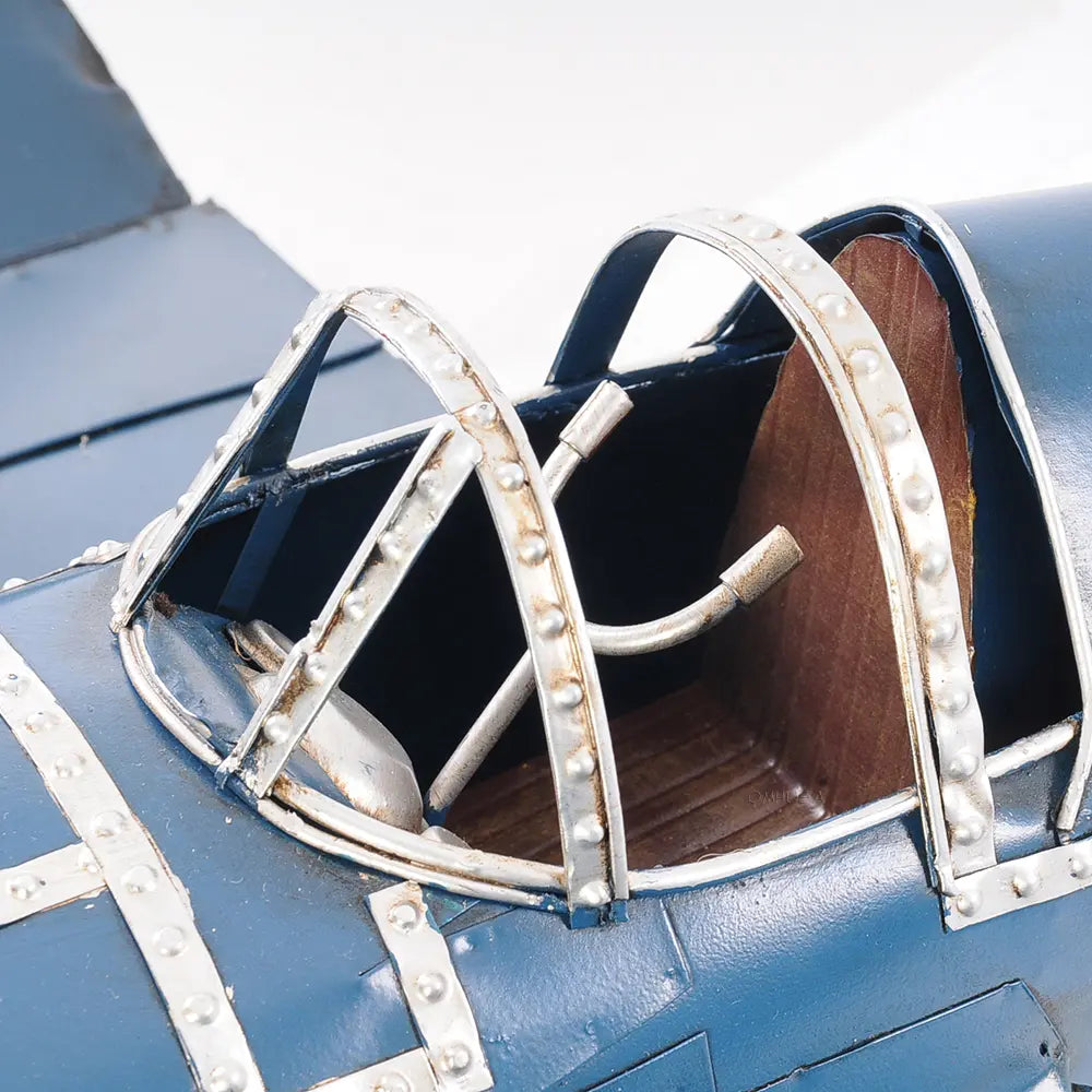 F4U Corsair 1942 1:12 Model Plane