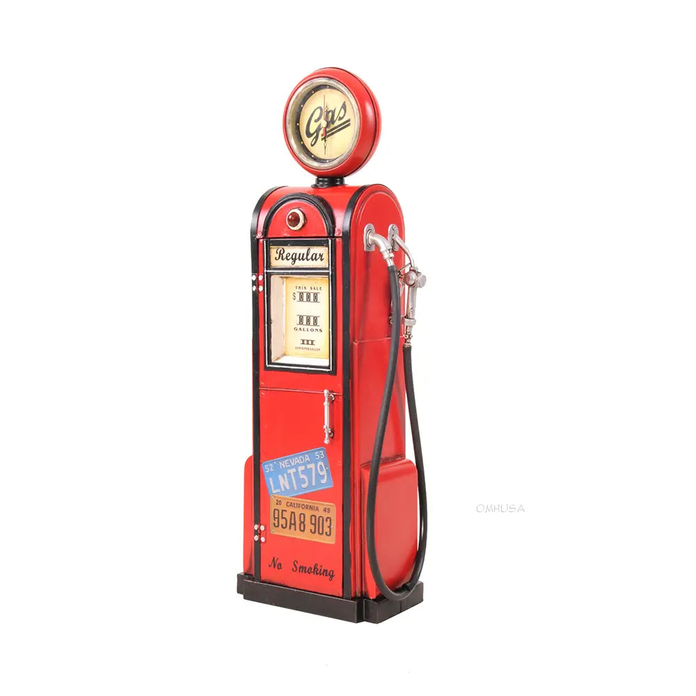 Old Gas Pump W/Clock 1:4 Model