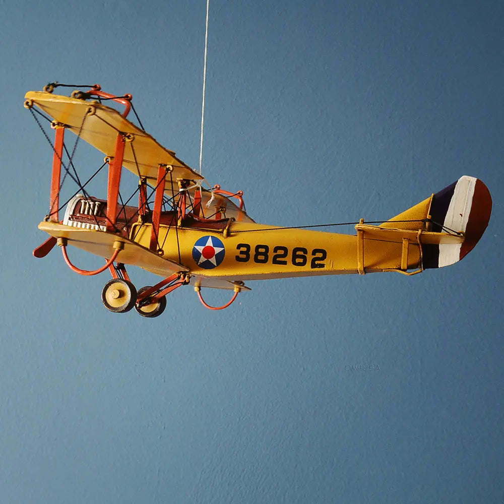 1918 Yellow Curtiss JN-4 1:24 Model Plane