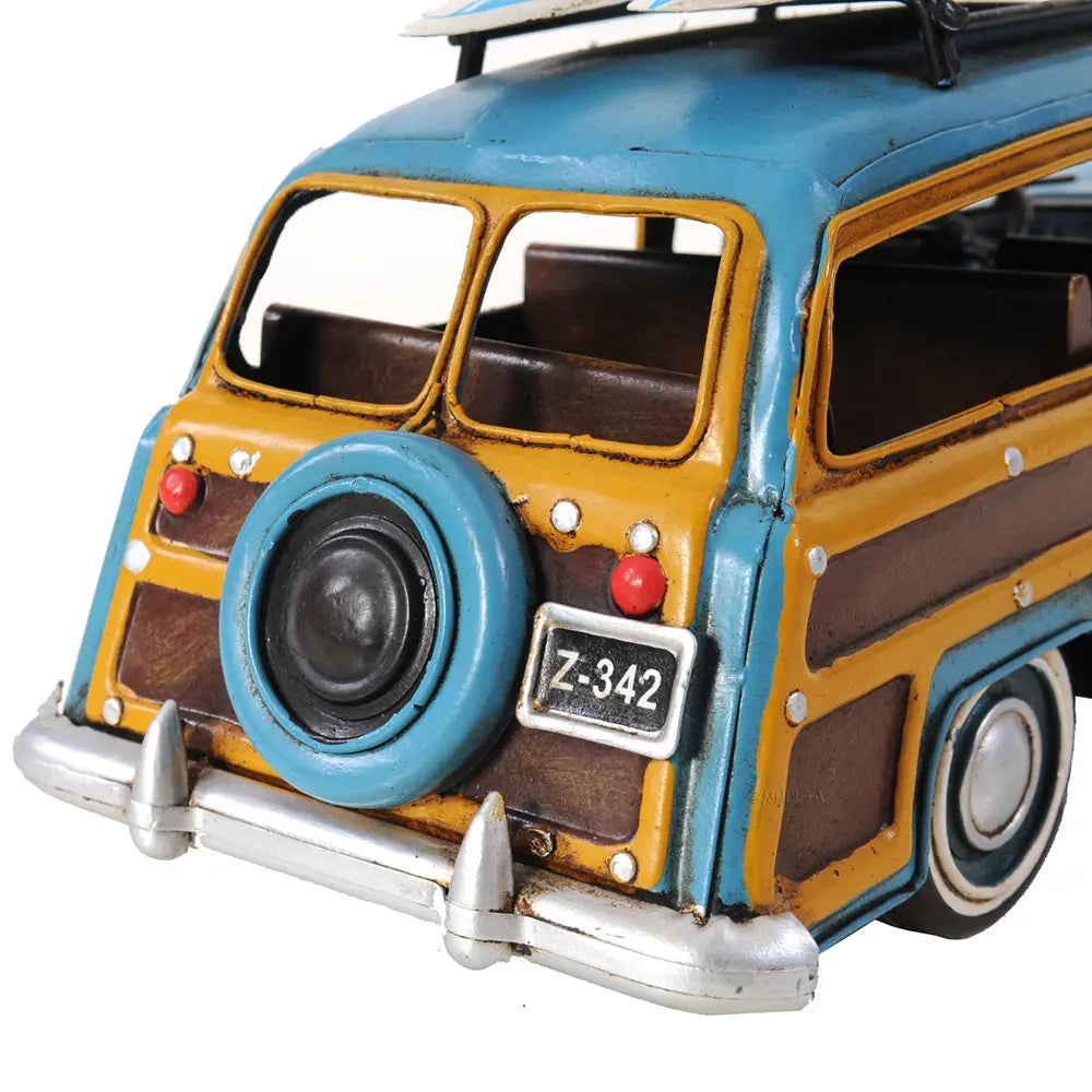 1949 Ford Wagon Car W/Two Surfboards Model