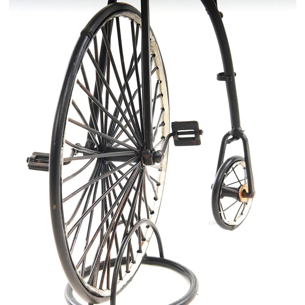 1870 The High Wheeler -Penny Farthing Model Bike