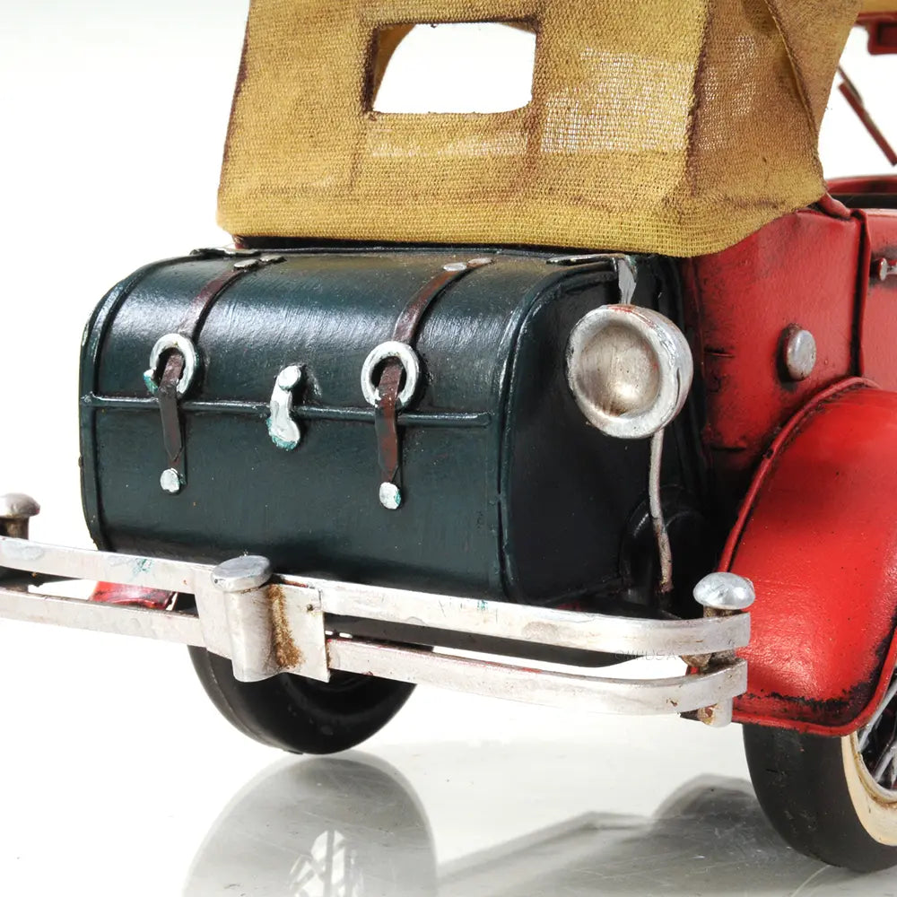 Model 1933 Red Duesenberg J 1:12