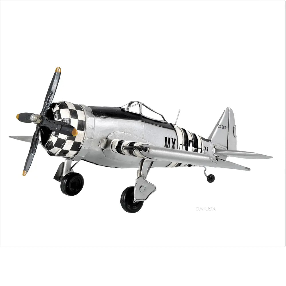 1943 Republic P-47 Bomber-Fighter Model Plane