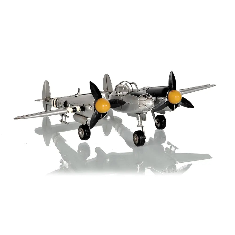 1940s U.S. Twin-Engine Fighter Model Plane