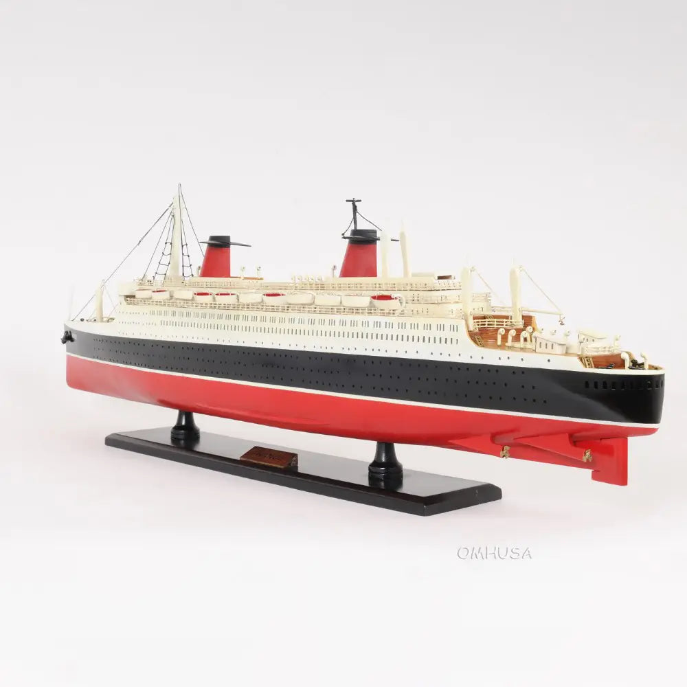 SS France Model Cruise Ship