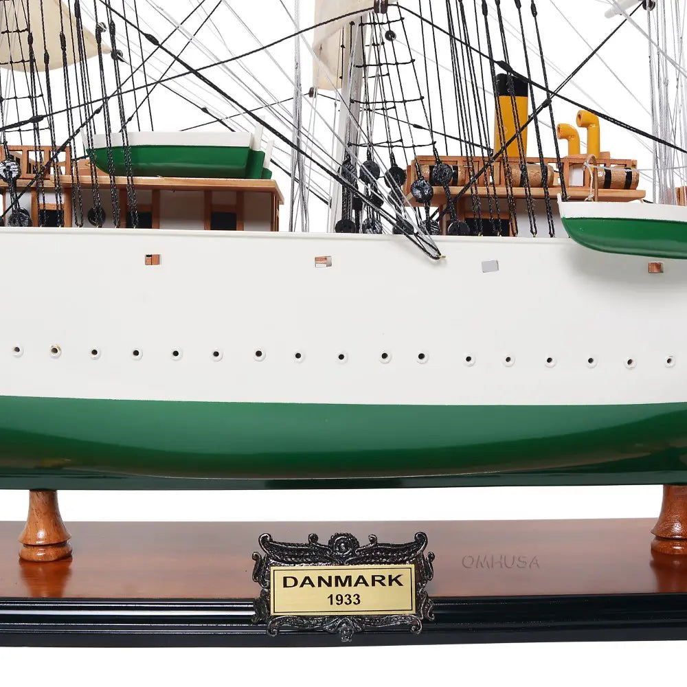DANMARK Tall Ship Model