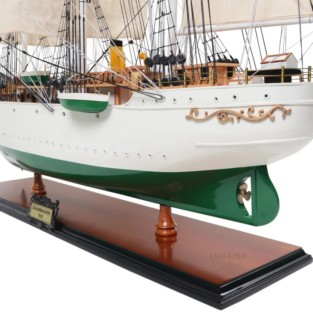 DANMARK Tall Ship Model