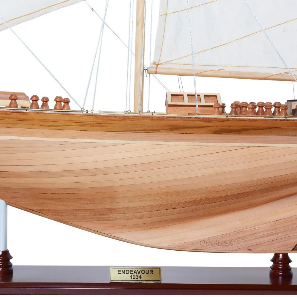 Endeavour 40 Inch Sailboat Model