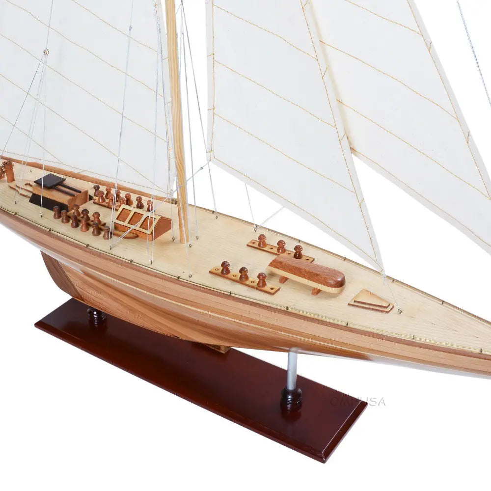 Endeavour 40 Inch Sailboat Model