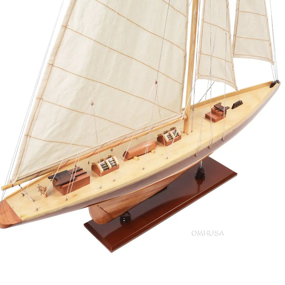 Shamrock Sailboat Model