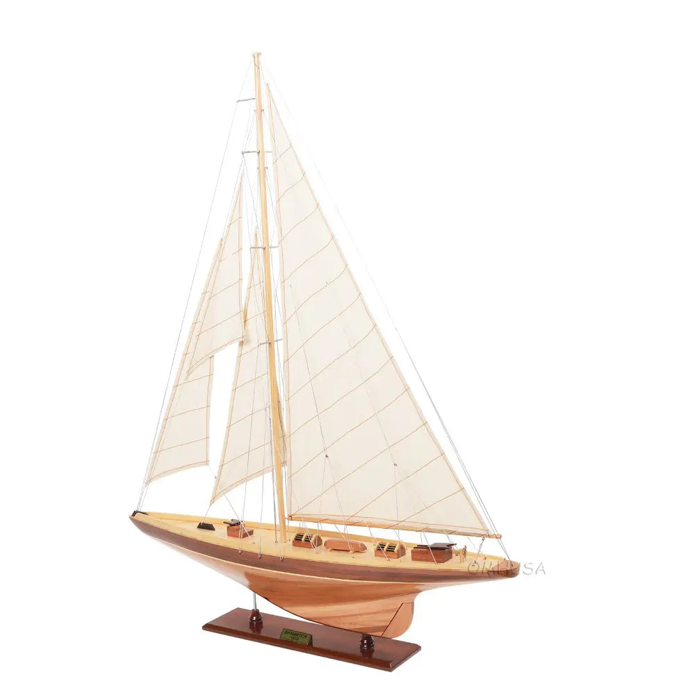 Shamrock Sailboat Model