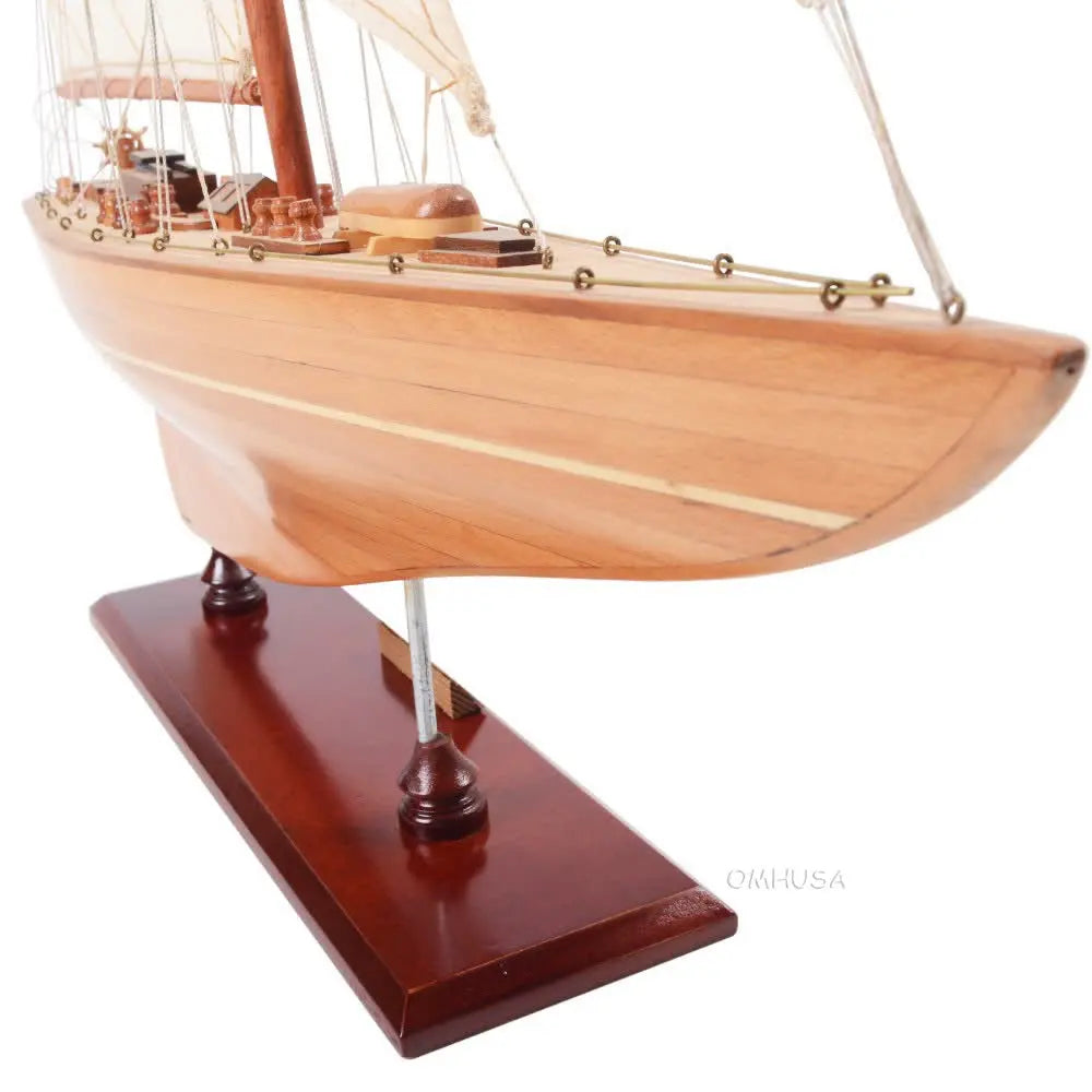 Endeavour Small Sailboat Model