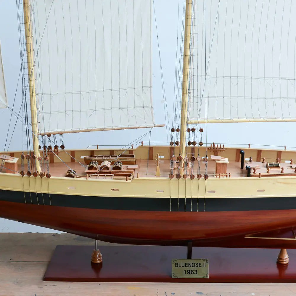 Bluenose II XL Sailboat Schooner Model-Y074