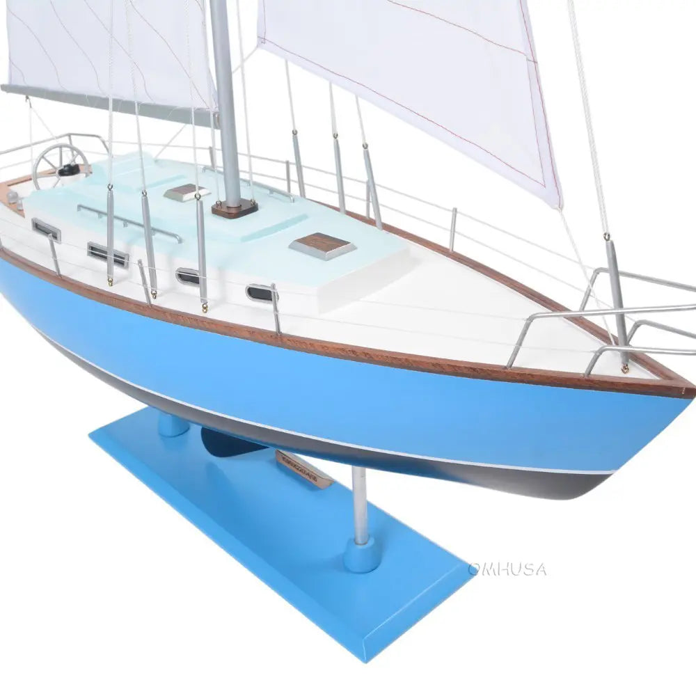Bristol Yacht Sailboat Model