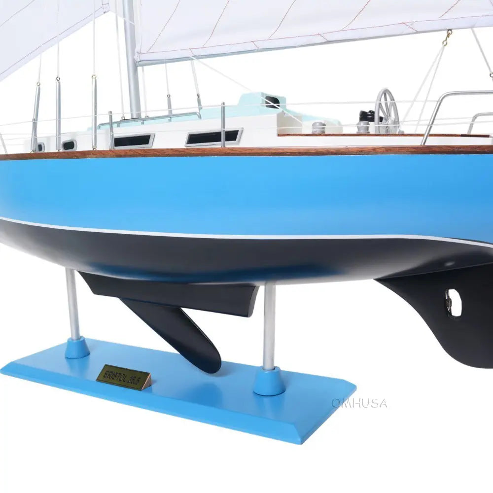 Bristol Yacht Sailboat Model