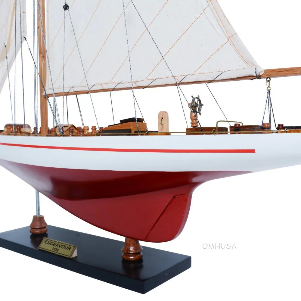 Endeavour Model Sailing Yacht