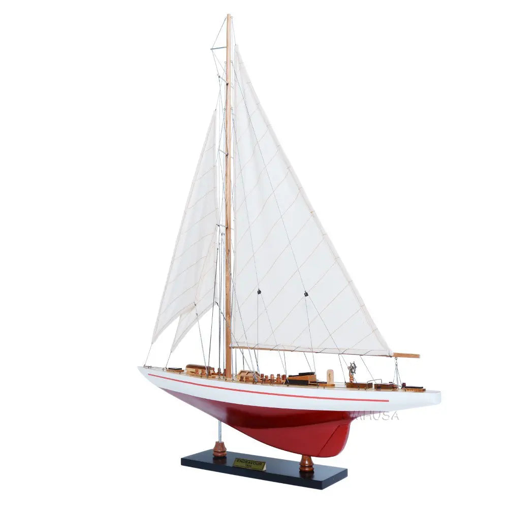 Endeavour Model Sailing Yacht