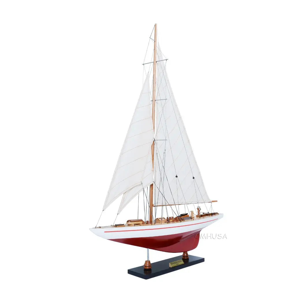 Endeavour Model Sailing Yacht