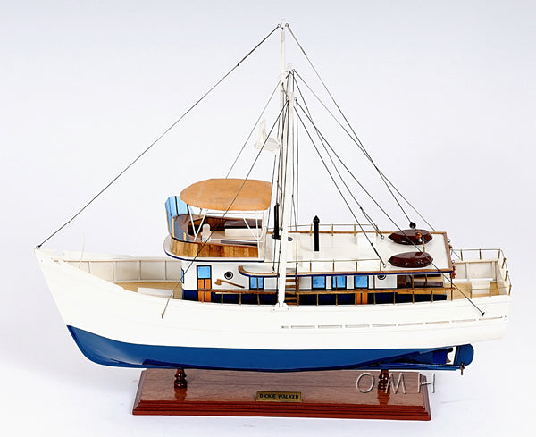Dickie Walker Boat Model B-039