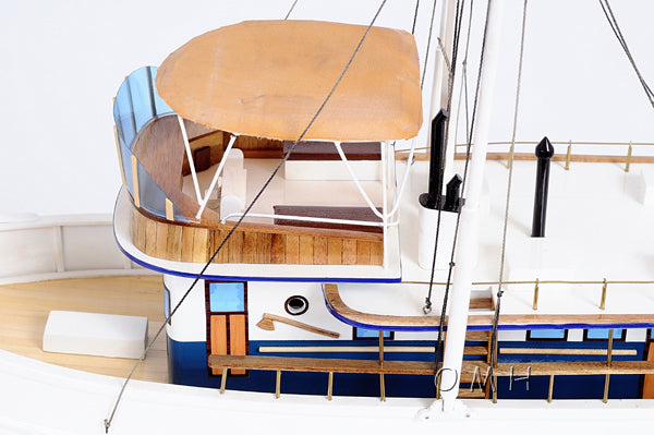 Dickie Walker Boat Model B-039