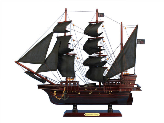 Wooden Blackbeard's Queen Anne's Revenge Model Pirate Ship 20"