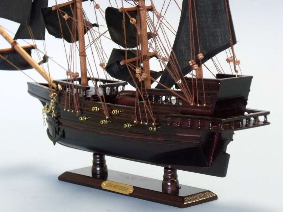 Wooden Blackbeard's Queen Anne's Revenge Model Pirate Ship 20"