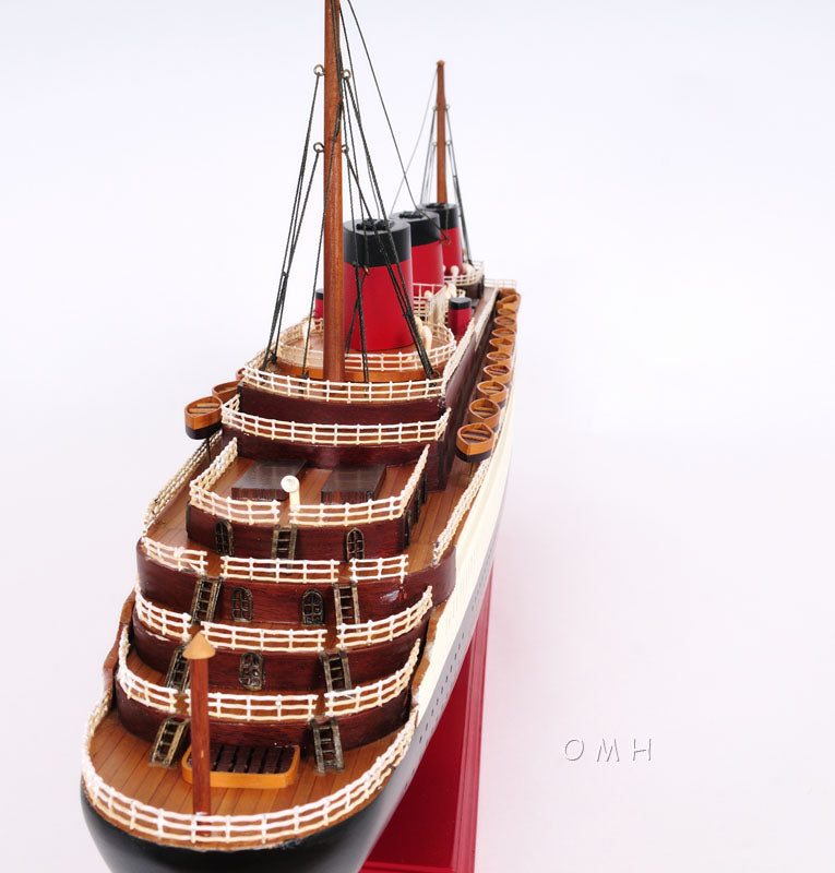 Normandie Cruise Ship Painted-C003