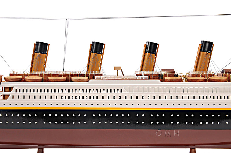 RMS Titanic Model Cruise Ship with Display Case