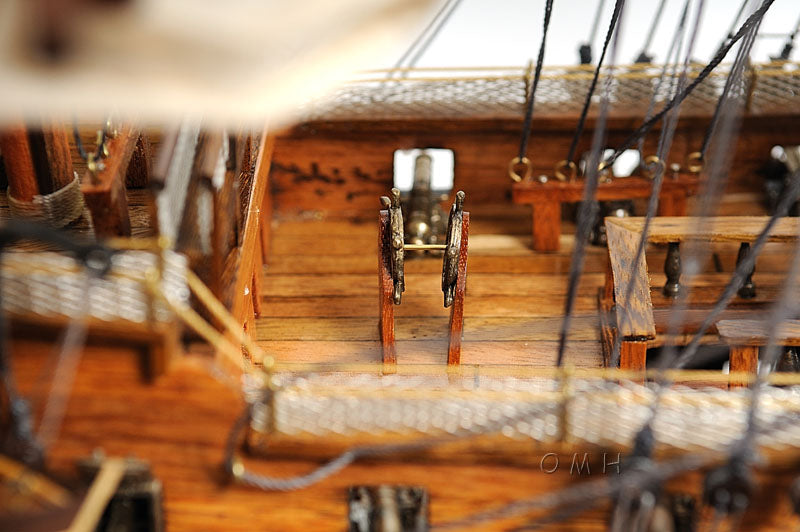 Royal Navy HMS Victory Tall Ship Model