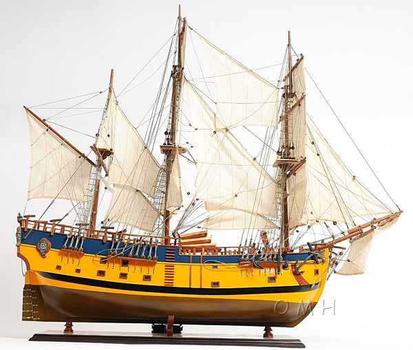 HMS Endeavour Historic Tall Ship Model Painted Version
